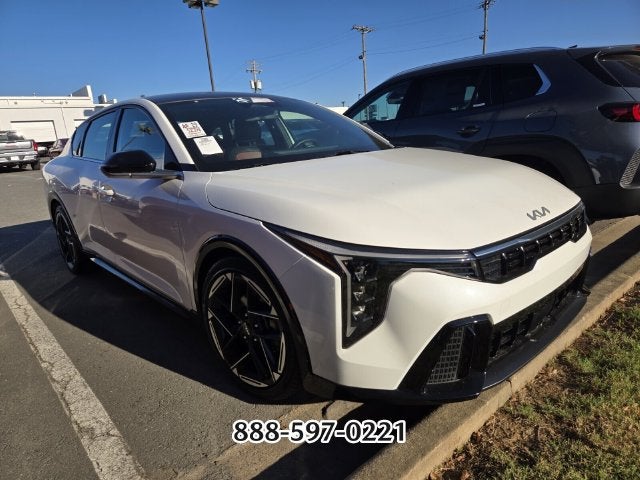 2025 Kia K4 GT-Line
