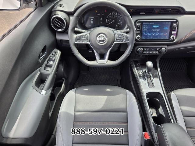 2023 Nissan Kicks SR