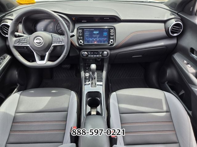 2023 Nissan Kicks SR