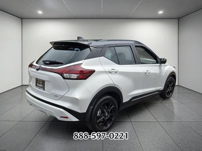 2023 Nissan Kicks SR