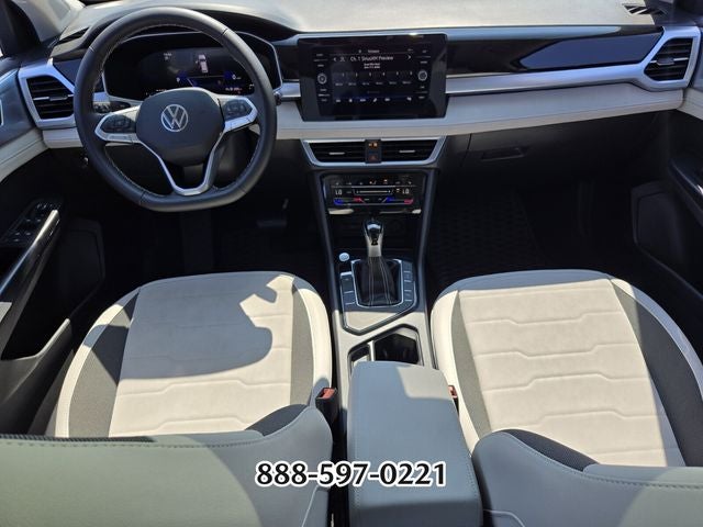 2025 Volkswagen Taos 1.5T SE