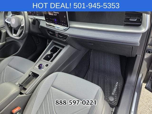 2025 Volkswagen Tiguan 2.0T SE R-Line Black