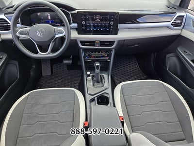 2025 Volkswagen Taos 1.5T SE