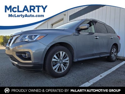 2018 Nissan Pathfinder SV