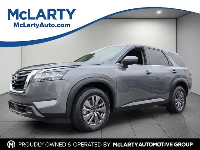 2022 Nissan Pathfinder S