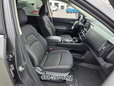 2022 Nissan Pathfinder S