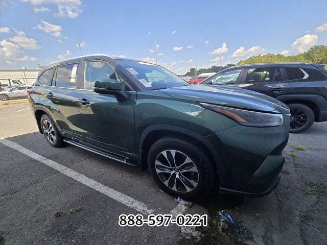 2025 Toyota Highlander Hybrid XLE