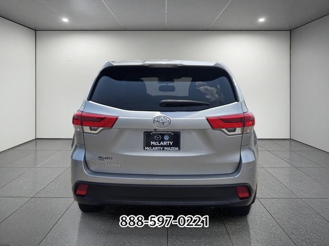 2019 Toyota Highlander LE