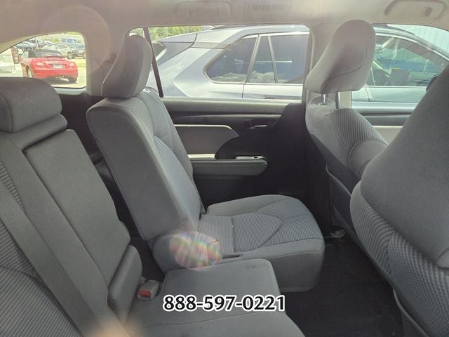 2021 Toyota Highlander LE