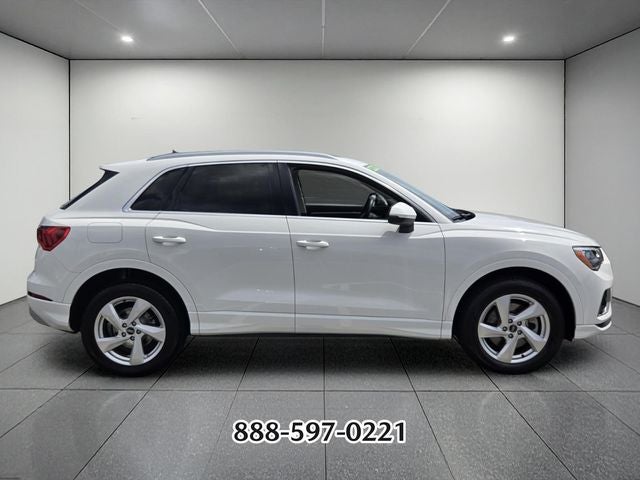 2021 Audi Q3 Premium quattro