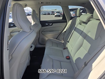 2020 Volvo XC60 T5 Momentum