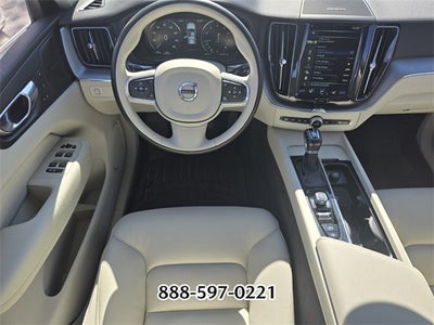 2020 Volvo XC60 T5 Momentum