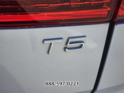 2020 Volvo XC60 T5 Momentum