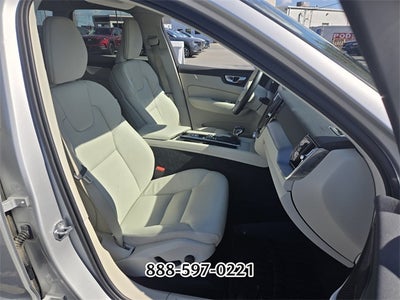 2020 Volvo XC60 T5 Momentum