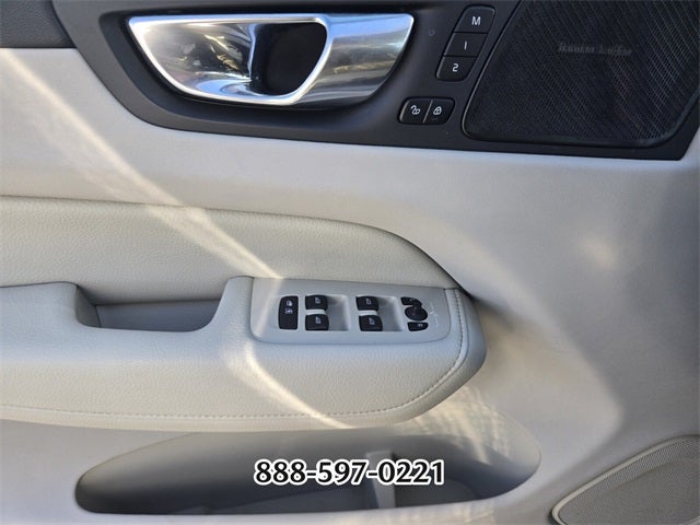 2020 Volvo XC60 T5 Momentum