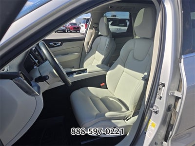 2020 Volvo XC60 T5 Momentum