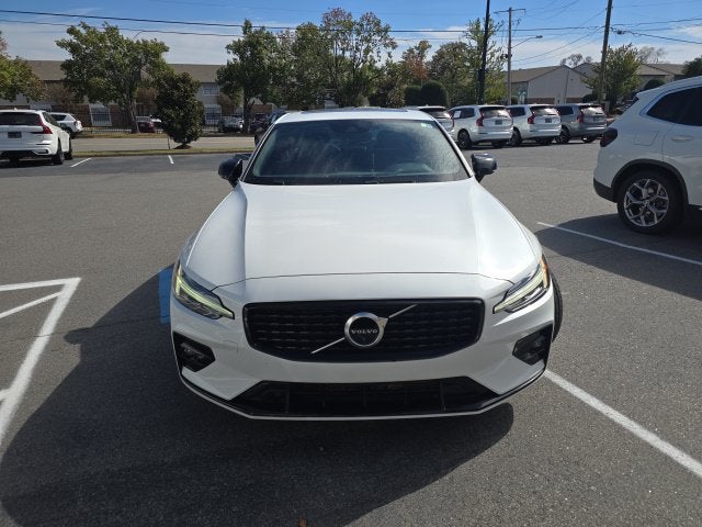 2021 Volvo S60 T5 R-Design
