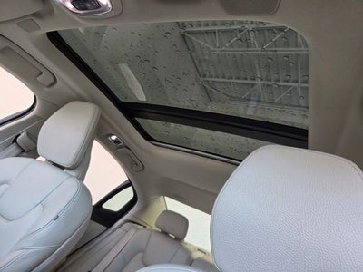 2022 Volvo S60 Recharge Plug-In Hybrid T8 Inscription