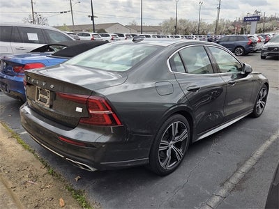 2022 Volvo S60 Recharge Plug-In Hybrid T8 Inscription