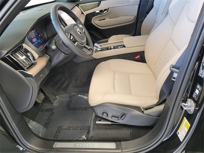 2026 Volvo XC90 B6 Plus 6-Seater