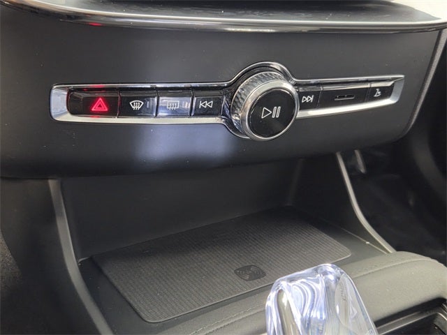 2025 Volvo XC90 B6 Plus 7-Seater 2025.5