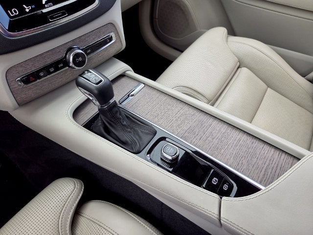 2022 Volvo XC90 T6 Inscription