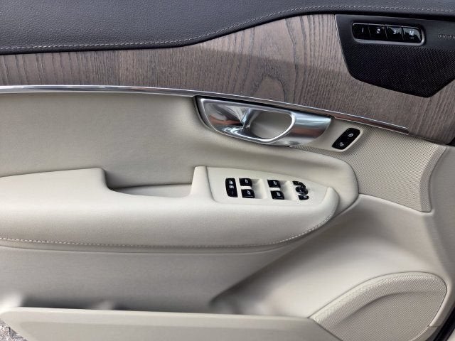 2023 Volvo XC90 Recharge Plug-In Hybrid Ultimate