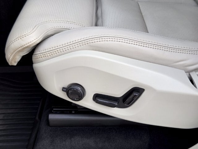 2023 Volvo XC90 Recharge Plug-In Hybrid Ultimate