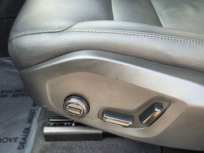 2024 Volvo XC60 Recharge Plug-In Hybrid Core Dark