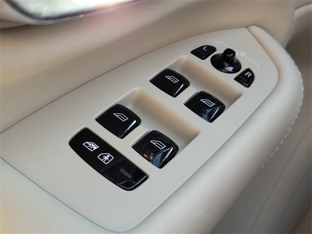 2025 Volvo XC90 Plug-In Hybrid T8 Plus 7 Passenger