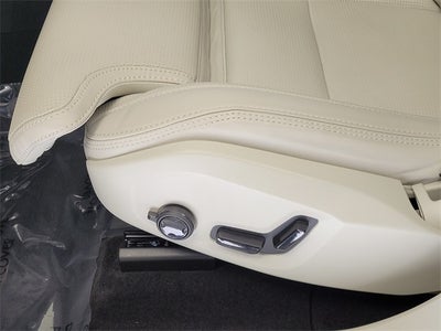 2023 Volvo XC60 B5 Ultimate Bright Theme
