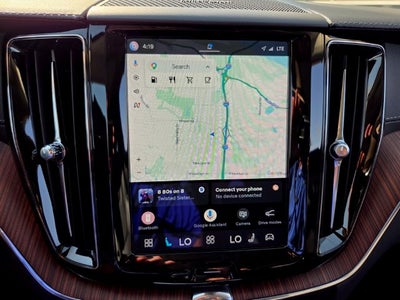 2023 Volvo XC60 B5 Ultimate Bright Theme