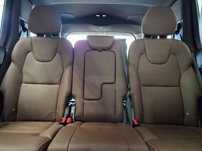 2024 Volvo XC90 B5 Plus