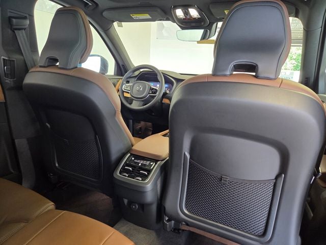 2024 Volvo XC90 B5 Plus