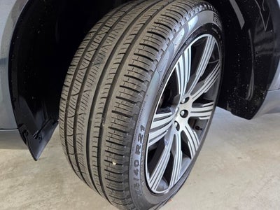 2024 Volvo XC90 B5 Plus