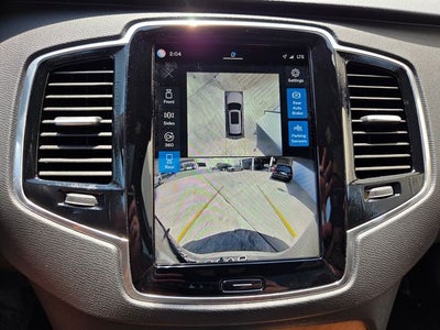 2024 Volvo XC90 B5 Plus