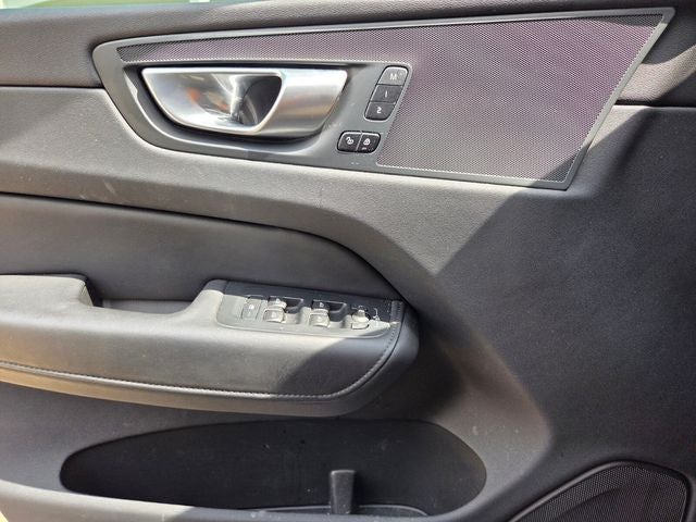 2024 Volvo XC60 B5 Core