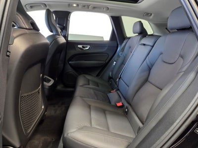 2024 Volvo XC60 B5 Plus Dark Theme