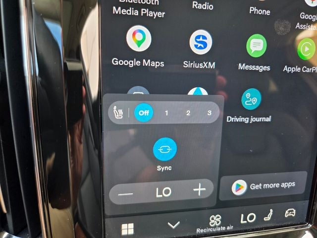 2024 Volvo XC60 B5 Plus Dark Theme