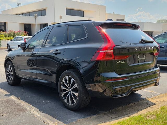 2024 Volvo XC60 B5 Plus Dark Theme