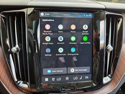 2024 Volvo XC60 B5 Plus Dark Theme