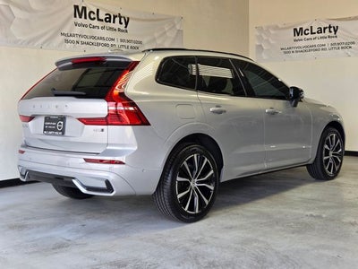 2024 Volvo XC60 B5 Plus Dark Theme