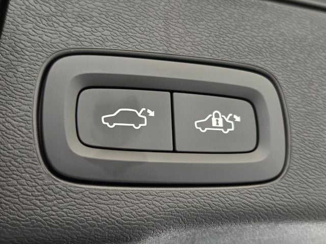 2023 Volvo XC60 B5 Core