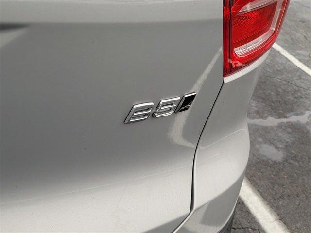 2025 Volvo XC40 B5 Core