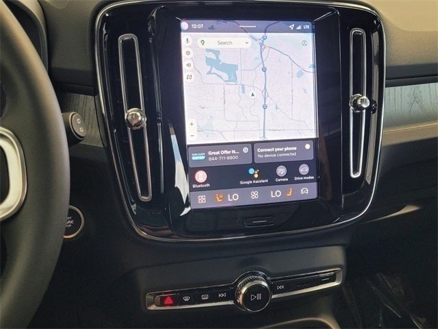 2026 Volvo XC40 B5 Core