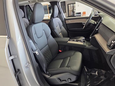 2025 Volvo XC90 B5 Plus 2025.5
