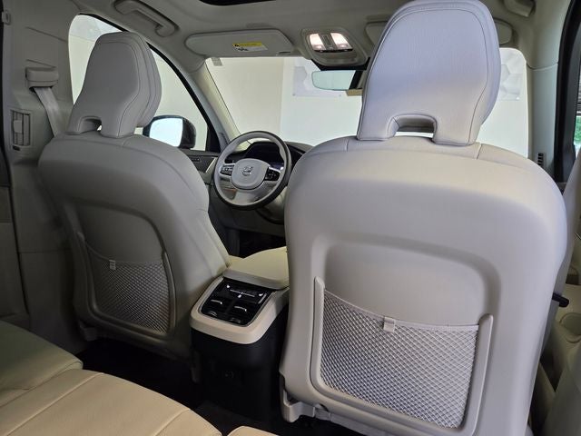 2025 Volvo XC90 B5 Plus