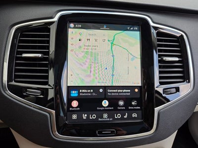 2025 Volvo XC90 B5 Plus