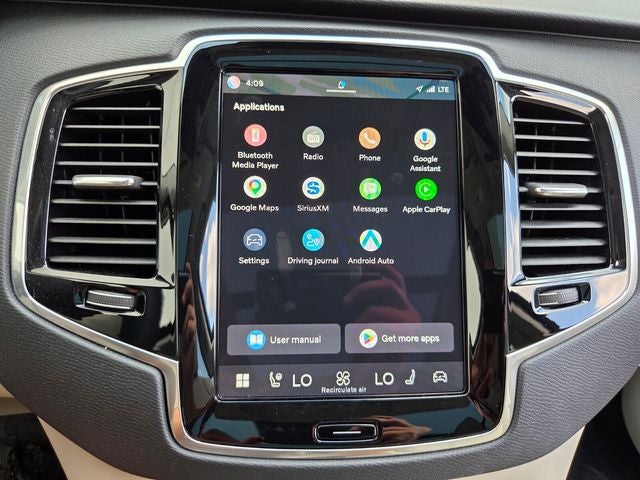2025 Volvo XC90 B5 Plus