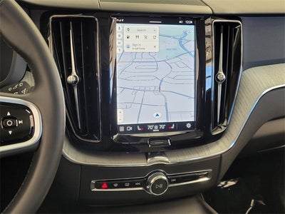 2025 Volvo XC60 B5 Plus